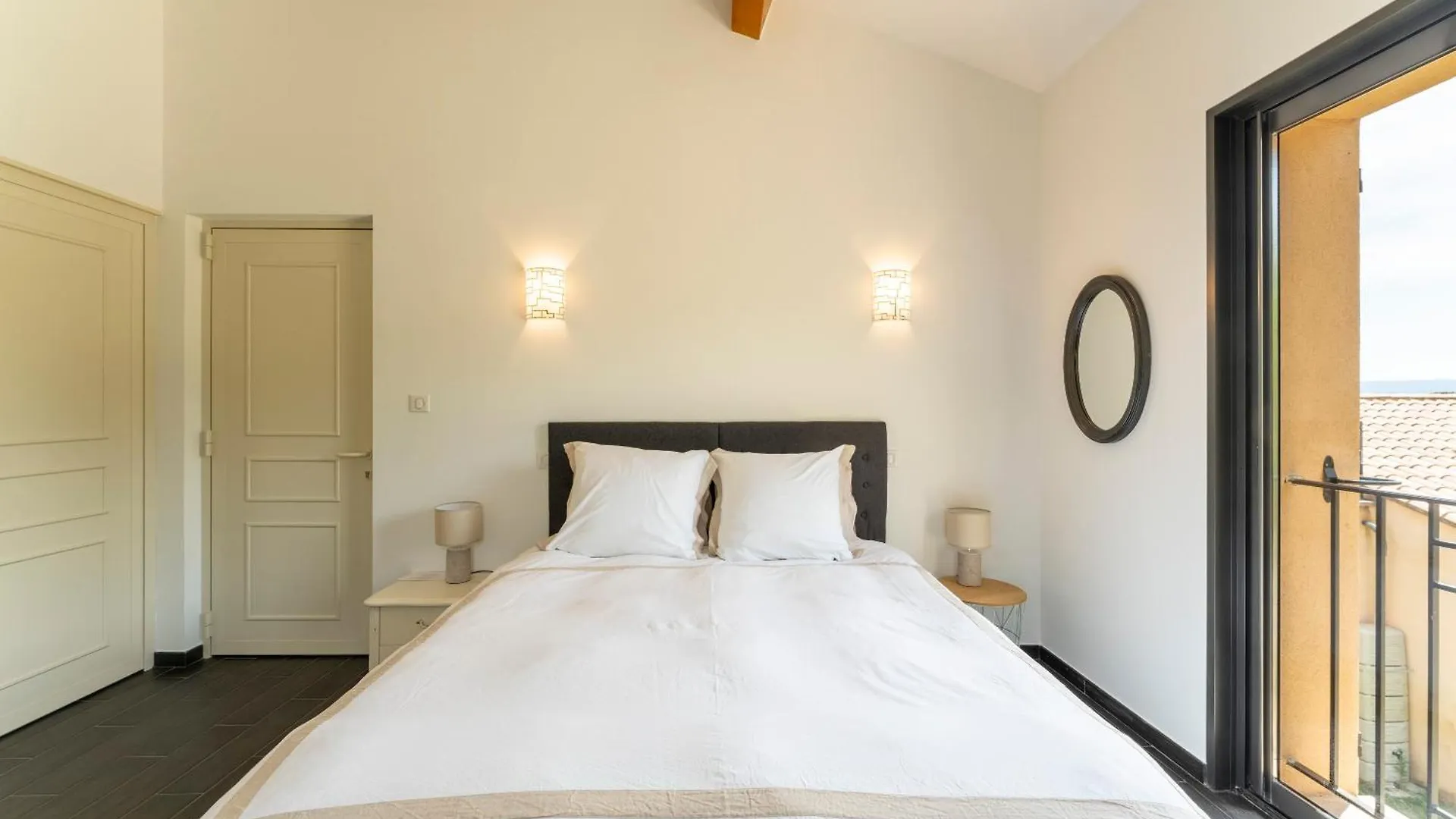 L'Ecrin Du Ventoux Hotel Crillon-le-Brave 0*,  France